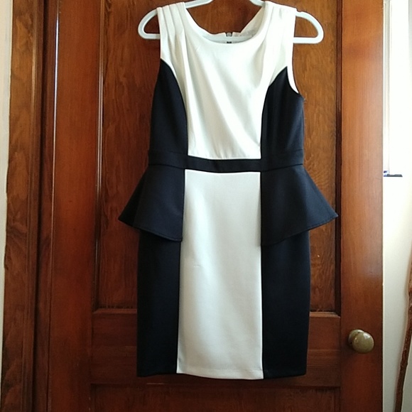 Black & white peplum dress - Picture 2 of 7